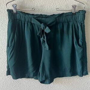 Maurices Womens Paperbag Shorts size medium